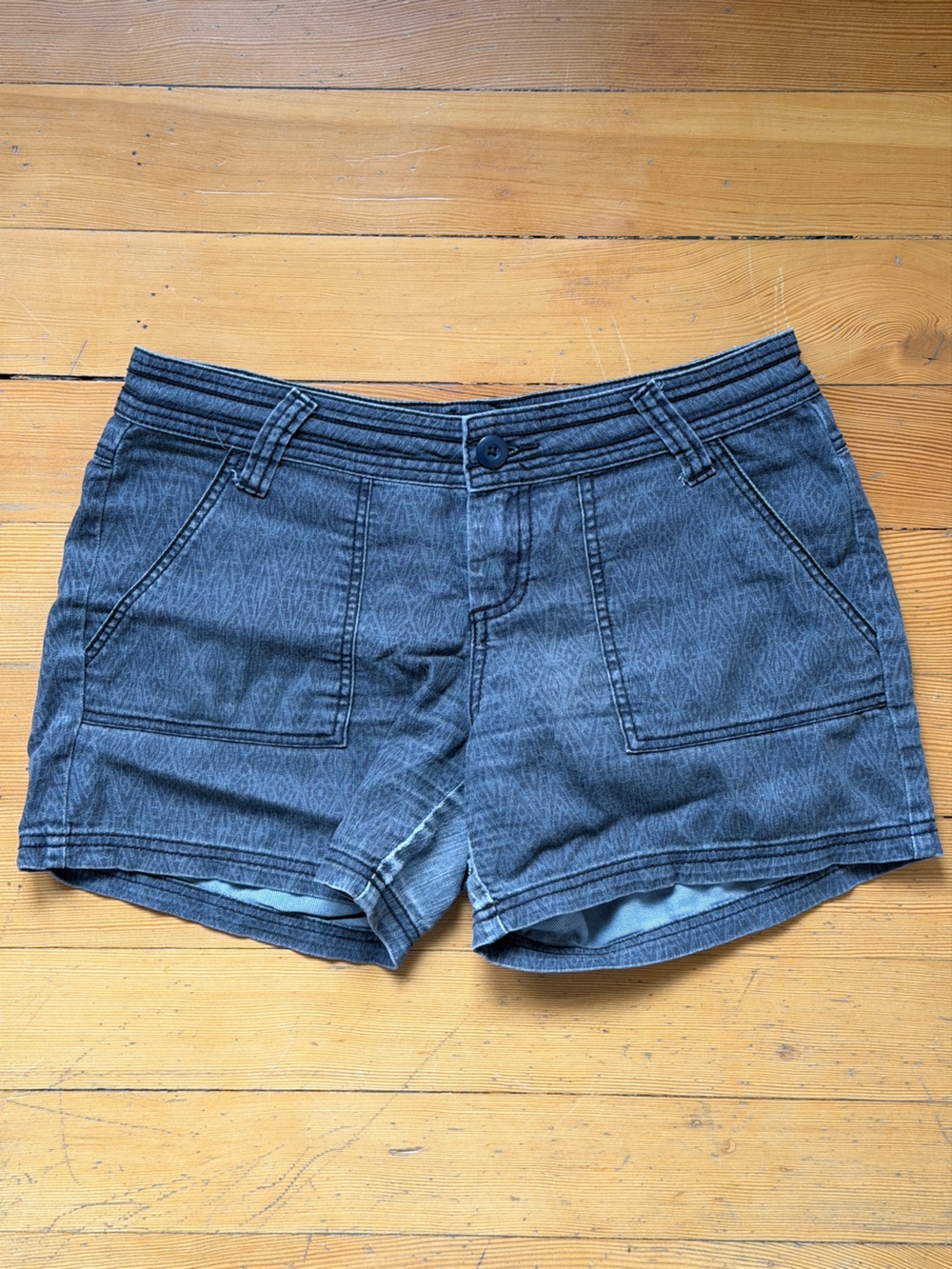 Prana Women’s Stretch Shorts - SIZE 2